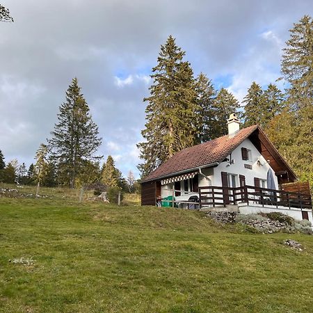 Вилла Le Joly Chalet Saint-Imier Экстерьер фото